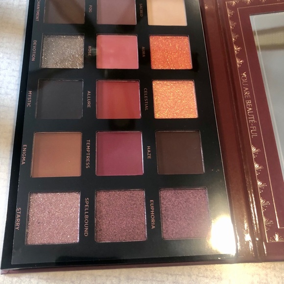 BNIB Ace Beauty eyeshadow palette - Picture 3 of 3
